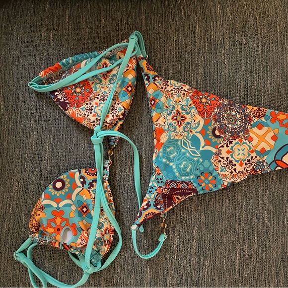 Colorful Patterned Bikini Set - Picture 4 of 5